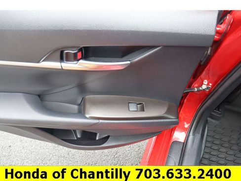 Used 2021 Toyota Camry SE FWD image 22