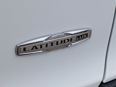 Used 2022 Jeep Cherokee Latitude Lux image 27