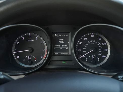 Used 2017 Hyundai Santa Fe Sport AWD/4WD image 23