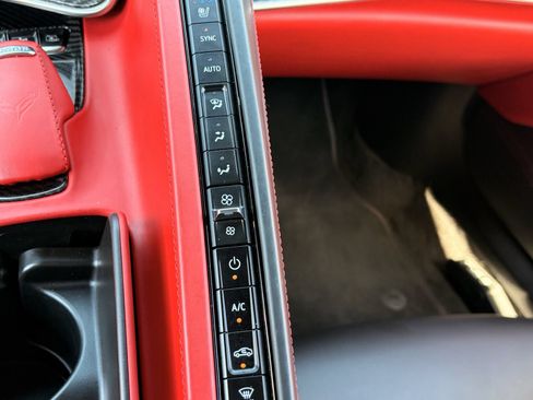Used 2023 Chevrolet Corvette Stingray Premium Cpe w/ Z51 Performance Package RWD image 23