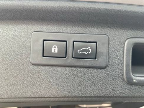 Certified 2023 Subaru Forester Premium AWD/4WD image 11