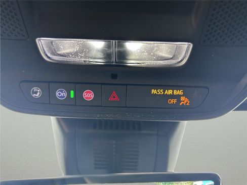 New 2026 Chevrolet Equinox LT w/ Convenience Package II image 8