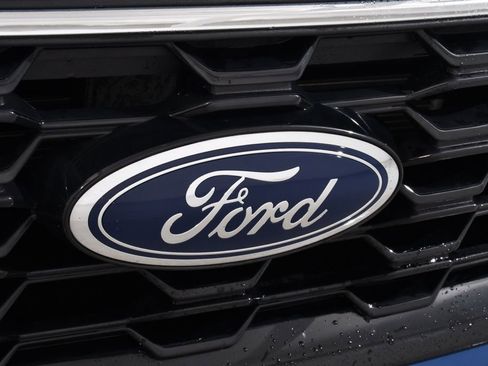 Used 2023 Ford Escape ST-Line w/ Tech Pack #1 AWD/4WD image 21