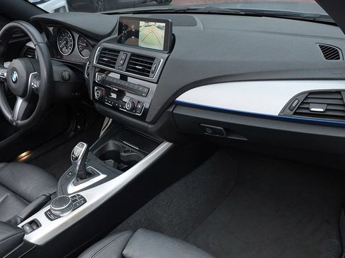 Used 2017 BMW 230i Convertible image 17