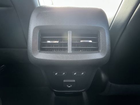 Certified 2023 Chevrolet Equinox Premier image 20