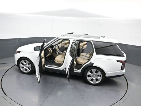 Used 2019 Land Rover Range Rover HSE image 50