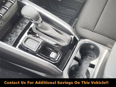 New 2026 GMC Canyon Elevation w/ Convenience Package image 15