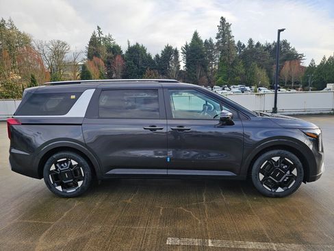 New 2026 Kia Carnival EX image 4