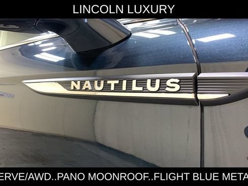 Used 2023 Lincoln Nautilus Reserve AWD/4WD image 10