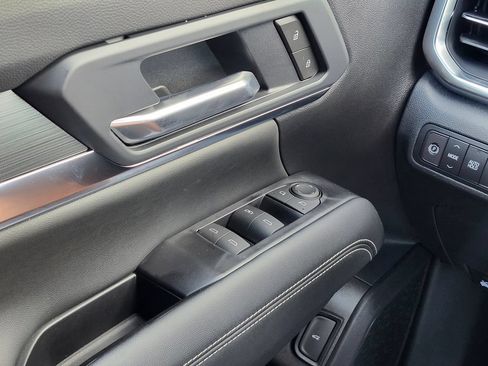 New 2027 GMC Terrain Elevation w/ Elevation Premium Package FWD image 16