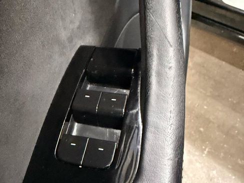 Used 2018 Tesla Model 3 RWD image 17