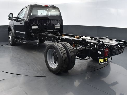 New 2026 Ford F450 XL w/ XL Chrome Package image 7