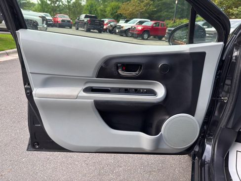 Used 2014 Toyota Prius C Three FWD image 17