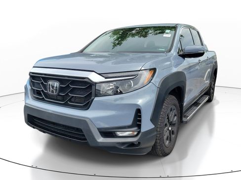 Used 2023 Honda Ridgeline RTL-E image 3