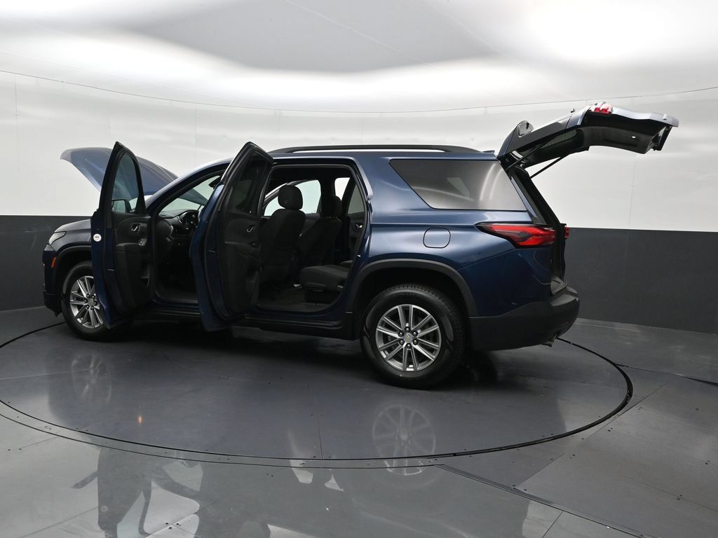 Used 2023 Chevrolet Traverse LT FWD image 35