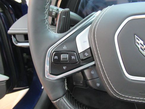 Used 2025 Chevrolet Corvette Z06 image 19