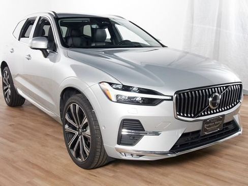 Certified 2023 Volvo XC60 B6 Ultimate w/ Climate Package AWD/4WD image 3