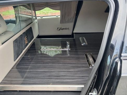 Used 2018 Cadillac XTS image 11