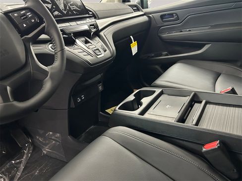 New 2026 Honda Odyssey EX-L image 10