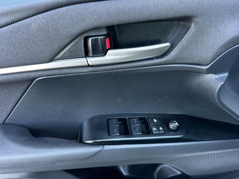 Used 2025 Toyota Camry LE FWD image 10