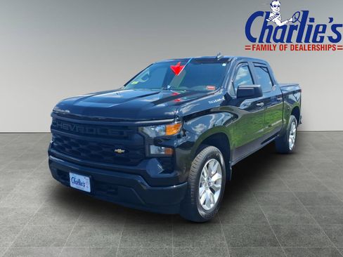Used 2023 Chevrolet Silverado 1500 Custom AWD/4WD image 1