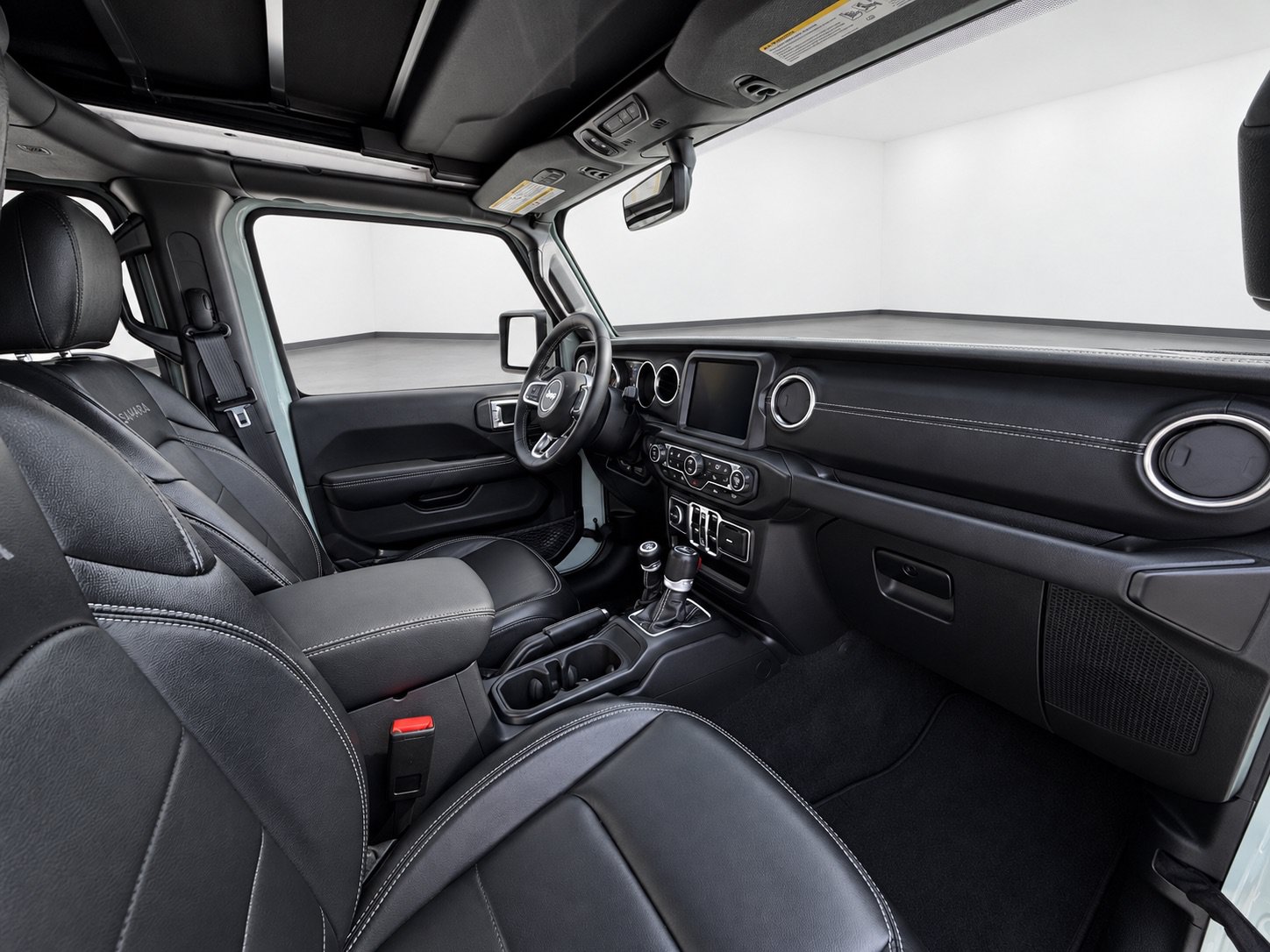 Used 2023 Jeep Wrangler Unlimited Sahara w/ Cold Weather Group AWD/4WD image 34