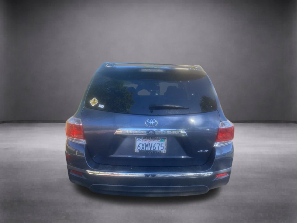 Used 2012 Toyota Highlander Limited w/ Tow Pkg AWD/4WD image 10