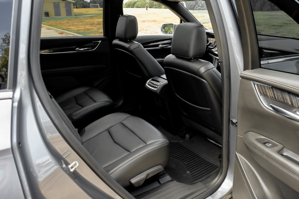 Used 2020 Cadillac XT6 Premium Luxury FWD image 45