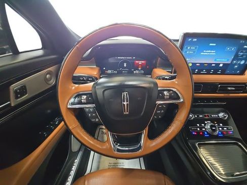 Used 2022 Lincoln Nautilus Black Label w/ Class II Trailer Tow Package AWD/4WD image 12