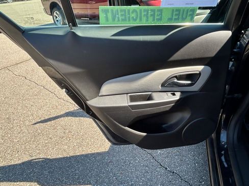Used 2011 Chevrolet Cruze LS w/ Connectivity Package FWD image 13