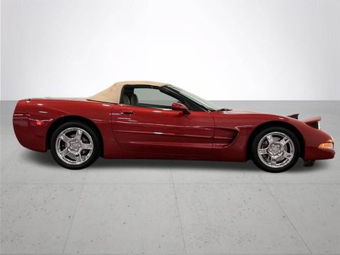 Used 1998 Chevrolet Corvette Convertible w/ Memory Pkg RWD image 9
