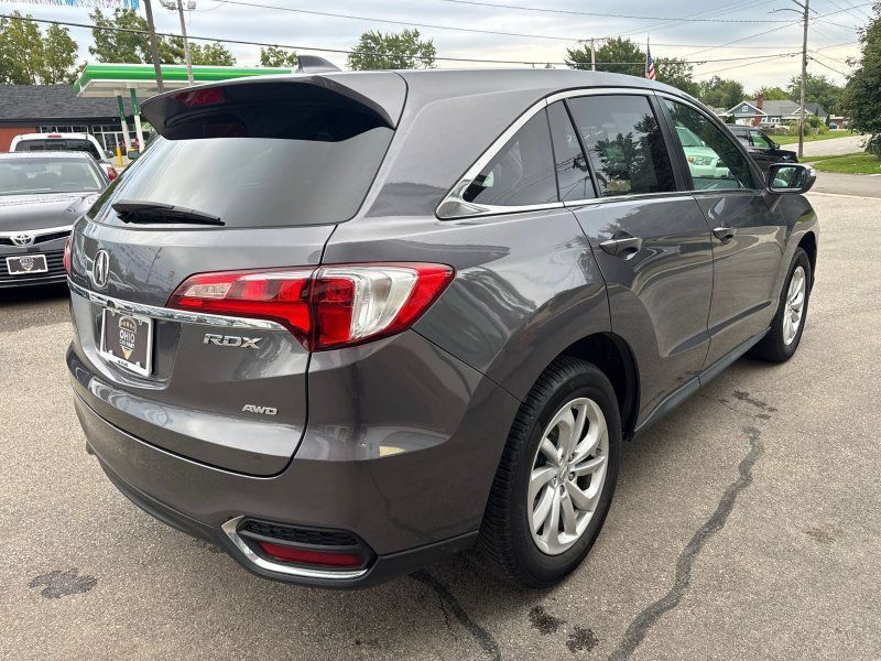 Used 2017 Acura RDX w/ Technology Package AWD/4WD image 5