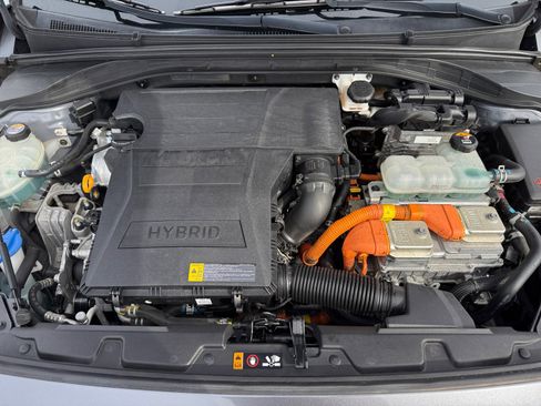 Used 2020 Hyundai Ioniq SE image 20