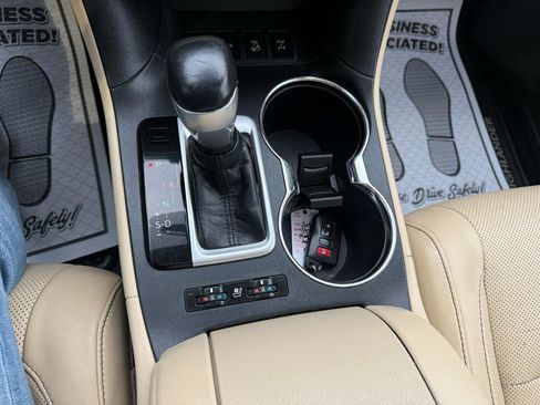 Used 2016 Toyota Highlander Limited image 52