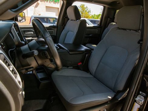 Used 2021 RAM 1500 Big Horn AWD/4WD image 13