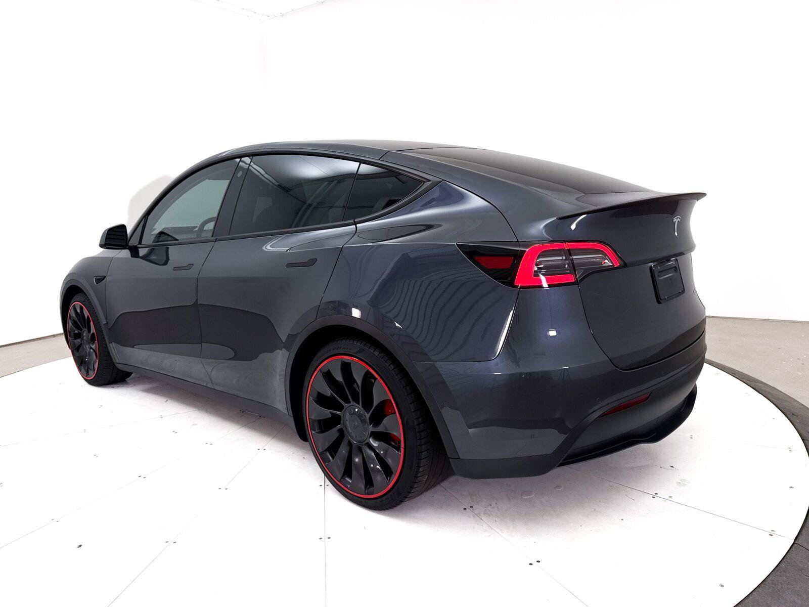 Used 2022 Tesla Model Y Performance AWD/4WD image 13