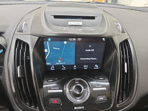 Used 2017 Ford Escape Titanium w/ Equipment Group 301A AWD/4WD image 18