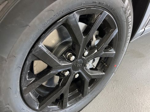 New 2025 Jeep Grand Cherokee L Altitude image 17