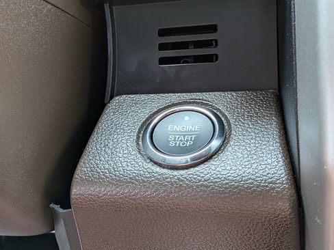 Used 2018 Ford F150 King Ranch w/ Equipment Group 601A Luxury image 32