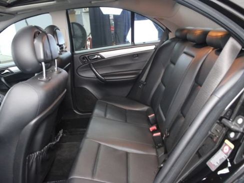 Used 2005 Mercedes-Benz C 230 Sedan image 21
