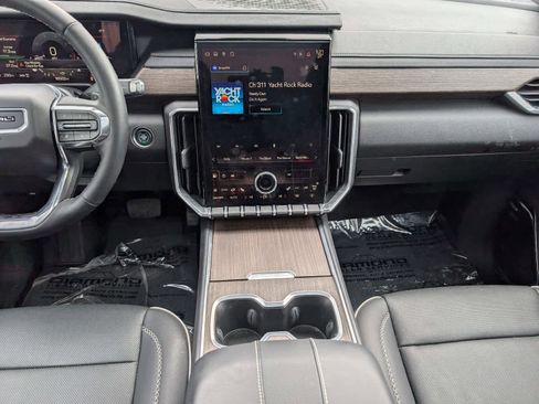 Certified 2024 GMC Acadia Denali image 19