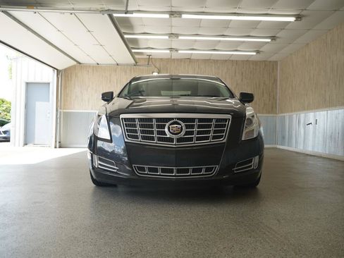 Used 2013 Cadillac XTS Luxury w/ Driver Awareness Package FWD image 2