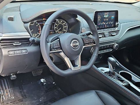 Certified 2023 Nissan Altima 2.5 SR FWD image 25