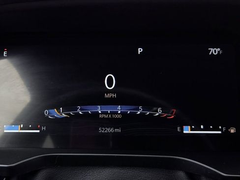 Used 2023 Jeep Grand Cherokee Laredo image 24