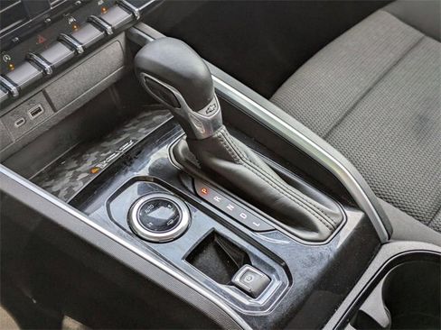 Used 2023 Chevrolet Colorado LT w/ LT Convenience Package II image 21