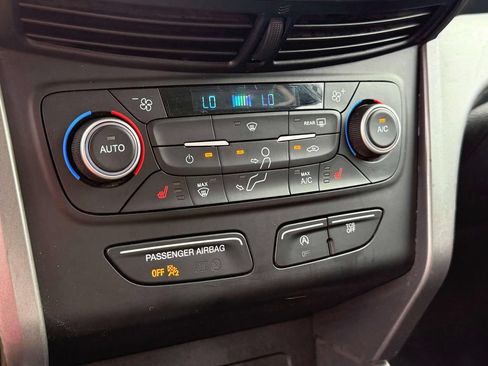 Used 2019 Ford Escape SEL AWD/4WD image 22