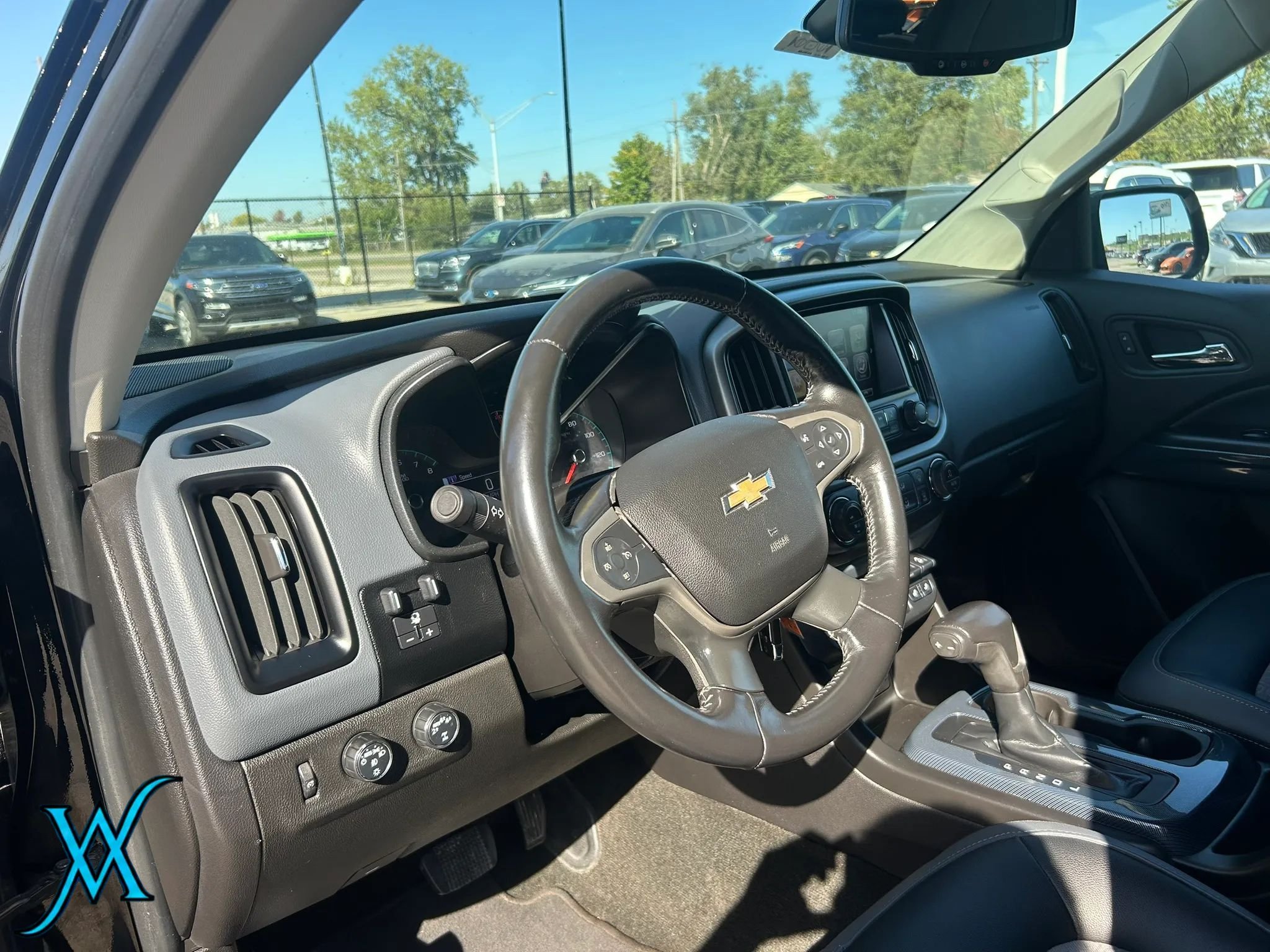 Used 2018 Chevrolet Colorado Z71 AWD/4WD image 12