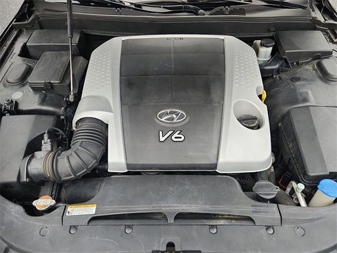 Used 2009 Hyundai Genesis 3.8 w/ Technology Pkg 4 image 29