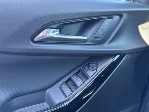 Used 2026 Chevrolet Equinox LT image 19