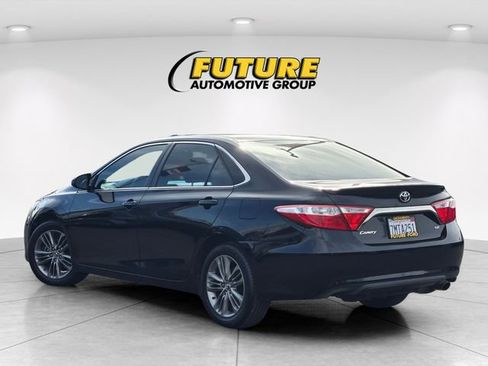 Used 2015 Toyota Camry SE image 6